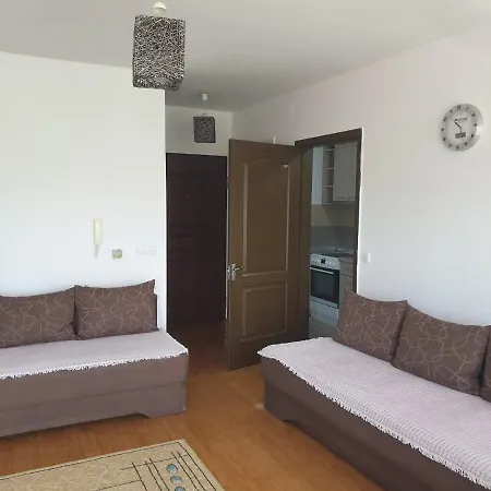 Апартаменты Center 3 Bedrooms With Kitchen And Private Bathroom Скопье