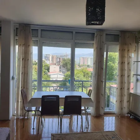 Center 3 Bedrooms With Kitchen And Private Bathroom Skopje