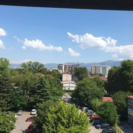 Center 3 Bedrooms With Kitchen And Private Bathroom Appartamento Skopje