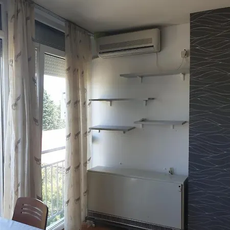 Center 3 Bedrooms With Kitchen And Private Bathroom * Skopje