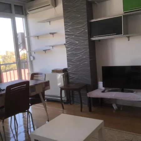 Center 3 Bedrooms With Kitchen And Private Bathroom Appartamento Skopje